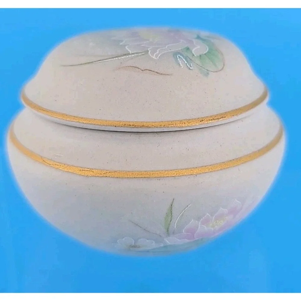 Portuguese Porcelain Lidded Trinket‎ Dish